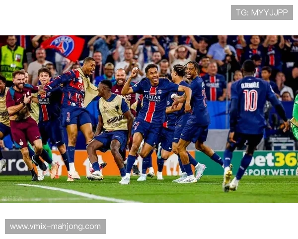 巴黎FC升级填补46年顶级联赛德比空白，巴黎市迎足球盛事。